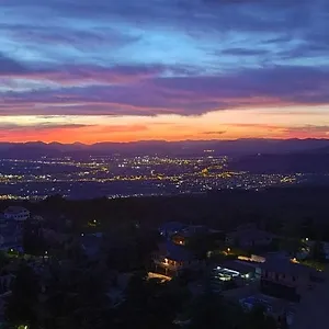 Acogedor Con Fantásticas Vistas. La Zubia (Granada)